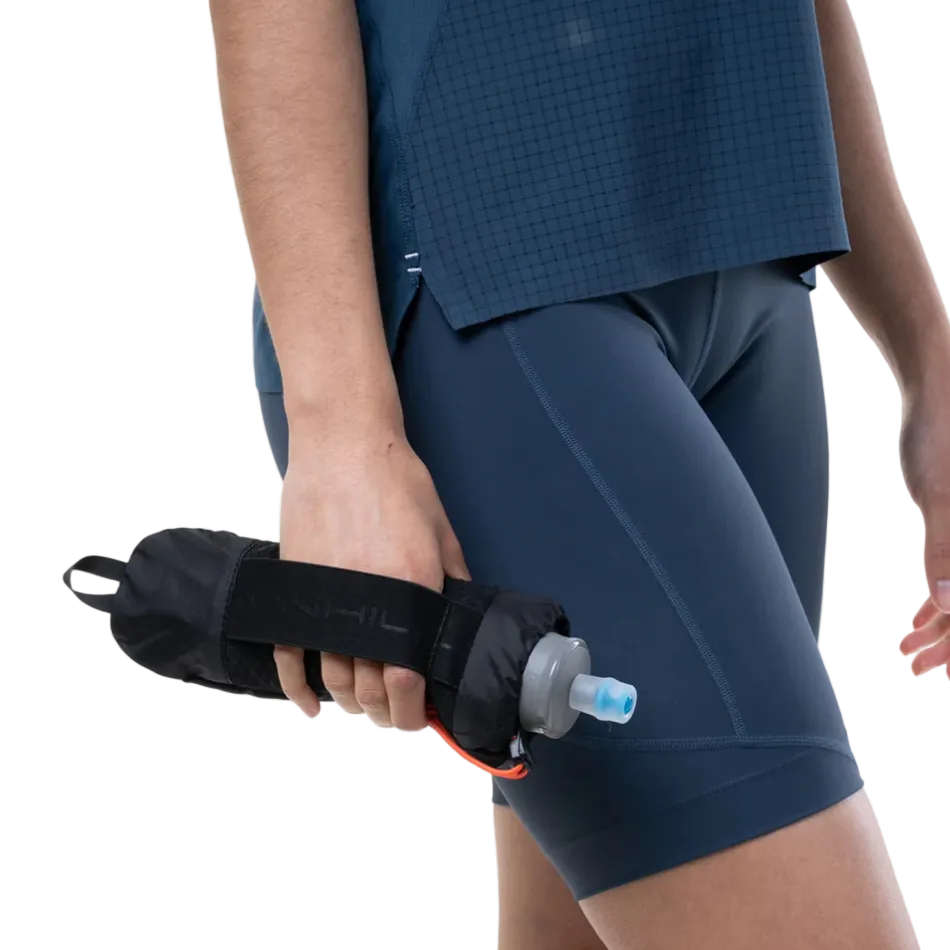 Ronhill SoftFlask with Sleeve in Black/Ronhill Red SS26