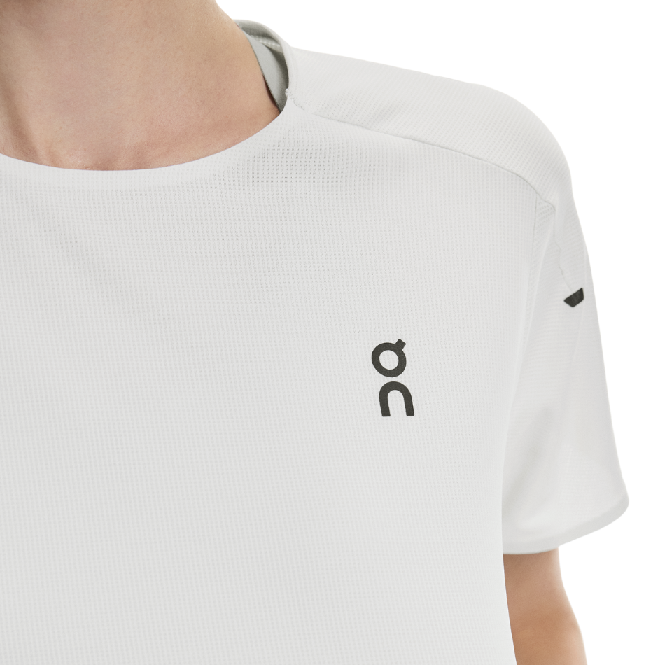 On Women's Performance-T in Iceberg/Tin SS26