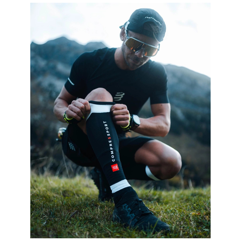 Compressport Unisex R2 3.0 Compression Calf Sleeves in Black/White