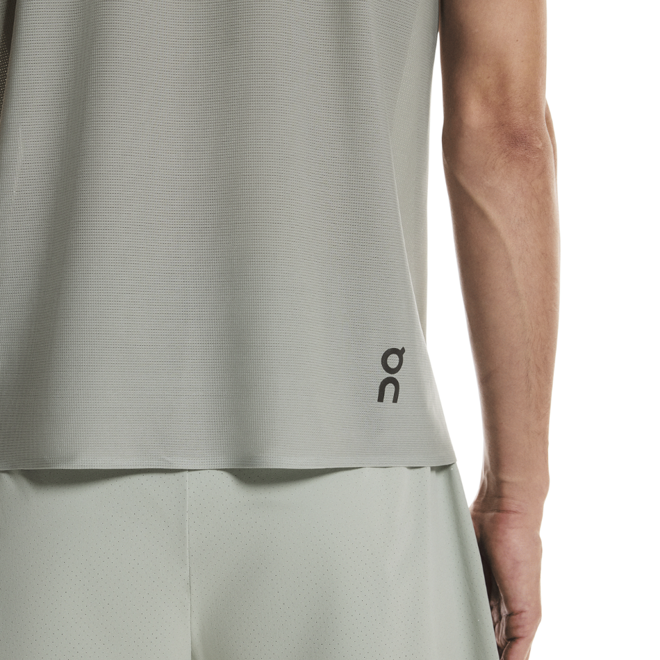 On Men's Performance-T in Iceberg/Tin SS26