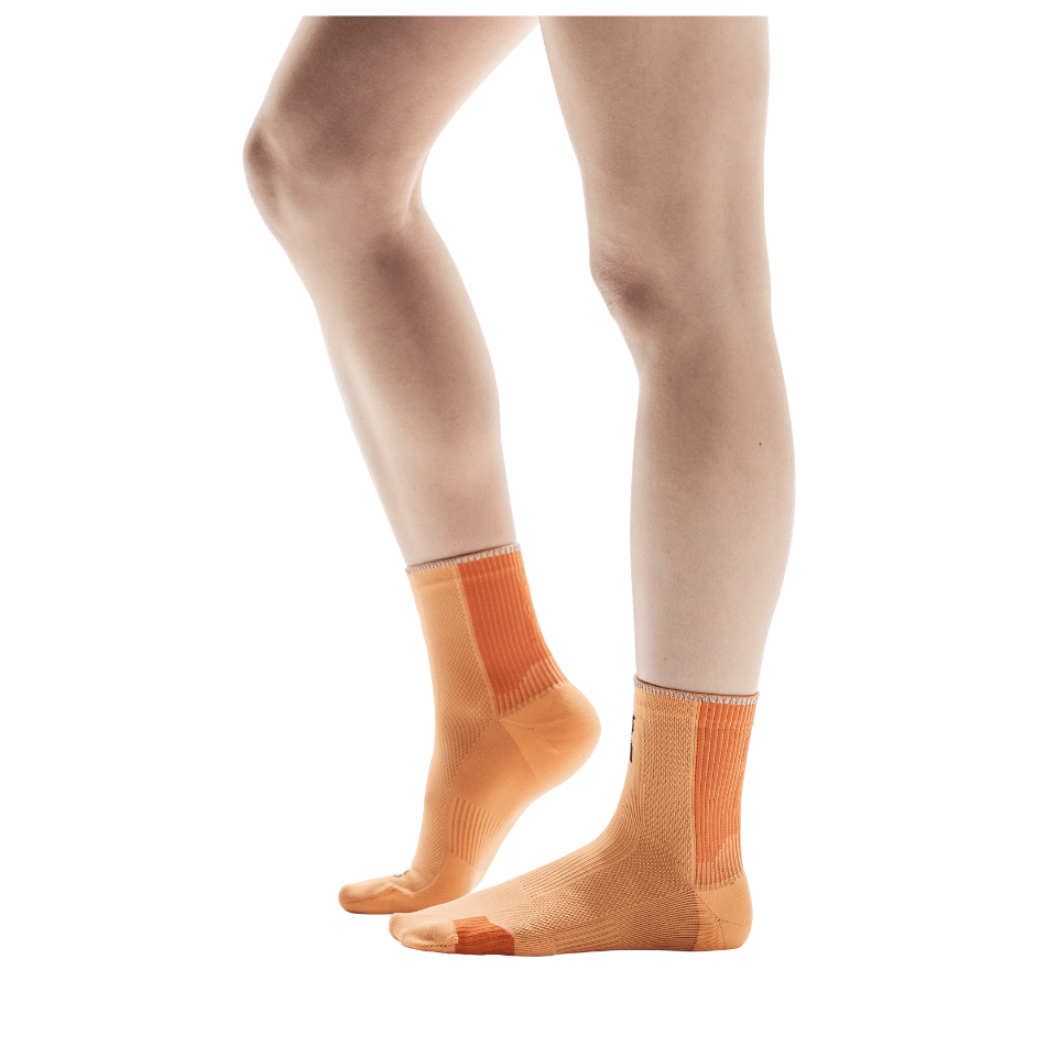 On Accessories On Unisex Performance Run Sock Mid Rise SS25 - Up and Running